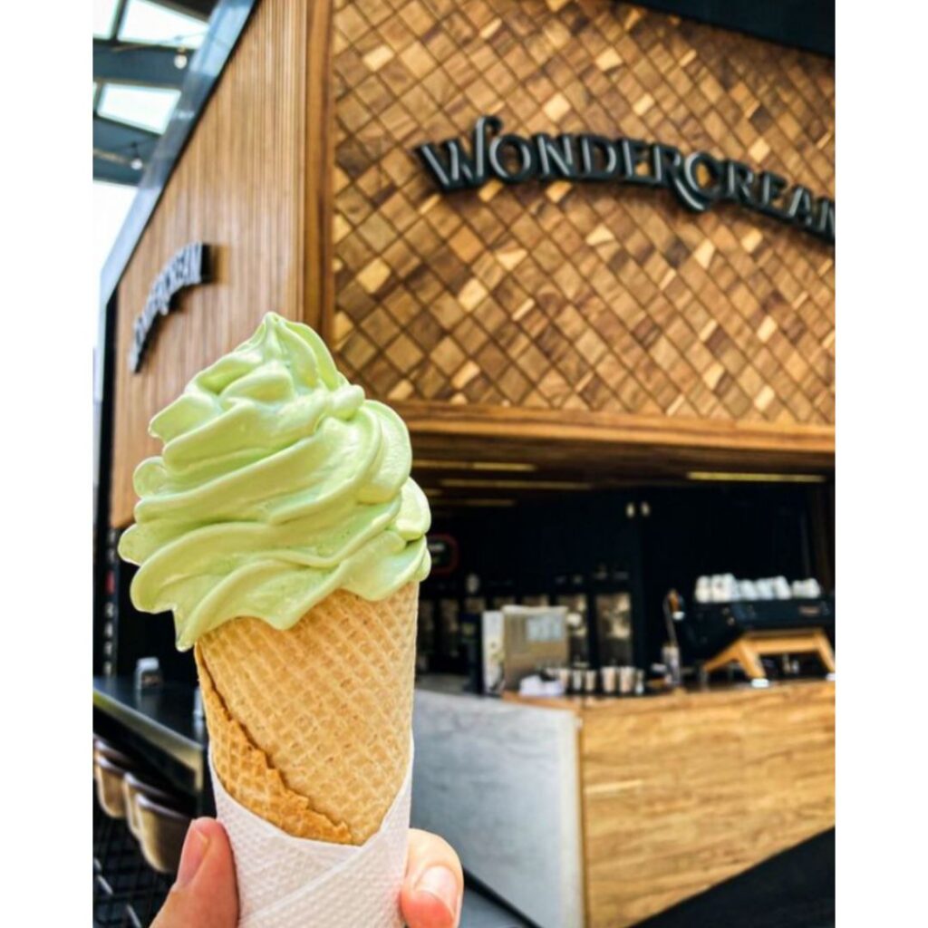 Fotografía de alimentos helado frente a Wonder Cream